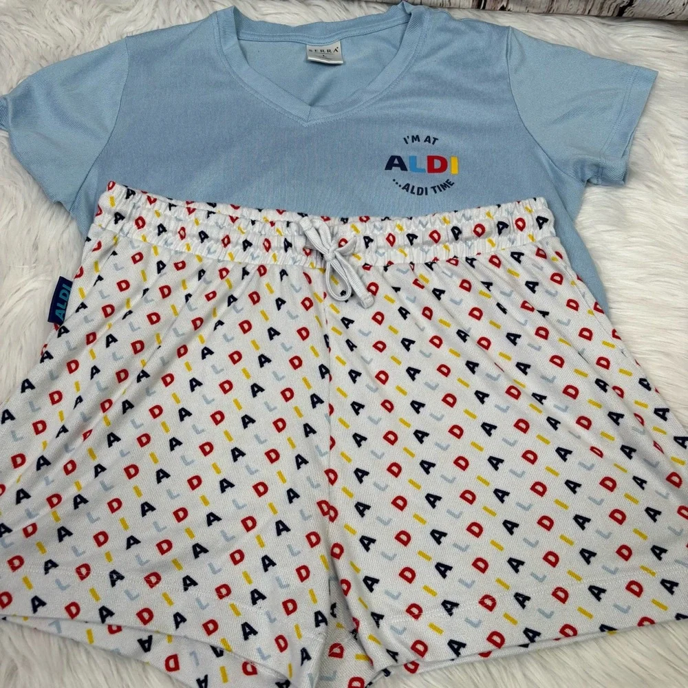 ALDI Pajama Set ~ Women’s Large ~ Serra Brand ~ Shorts & T-Shirt‎ ~ Blue White